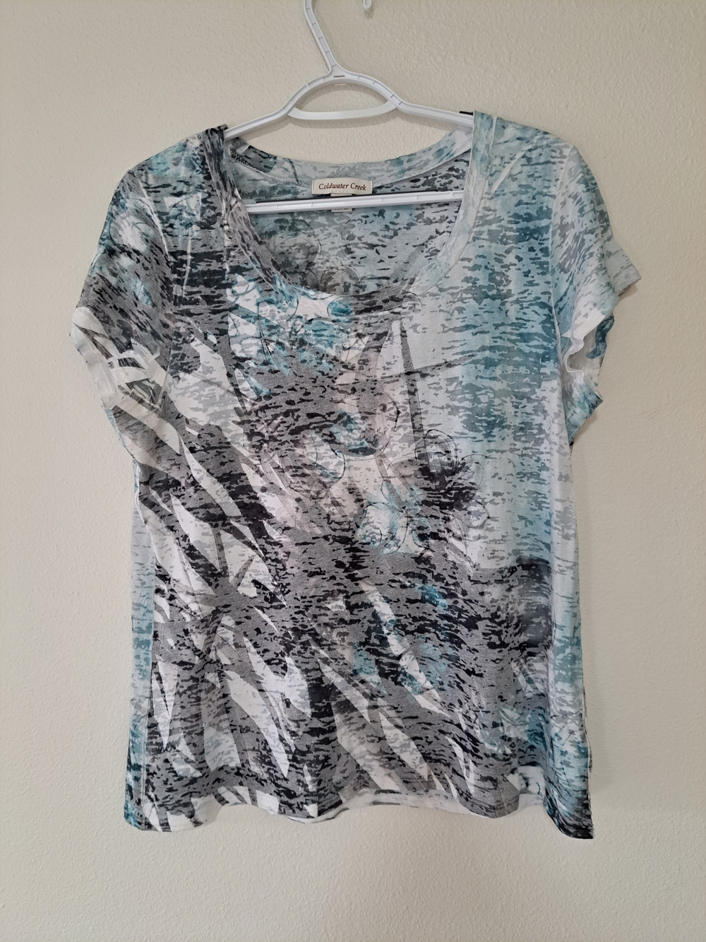 Coldwater Creek Short Sleeve Abstract Tee in Blue and Gray